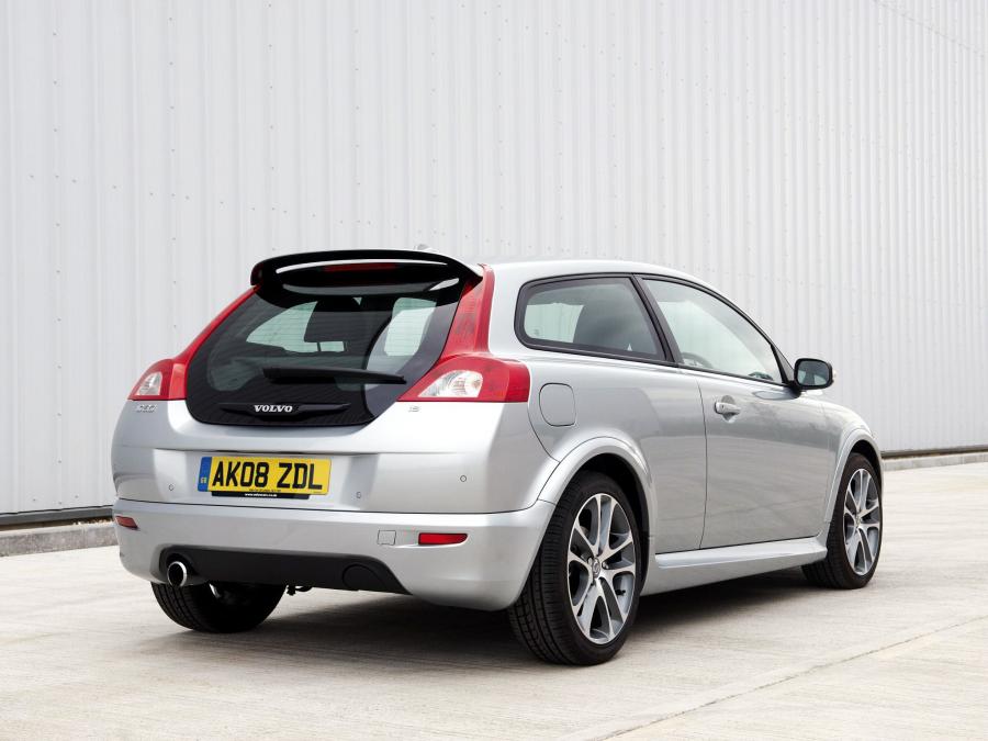  Volvo C30 R-Design 2008 года  (UK) (фото 17 из 21)